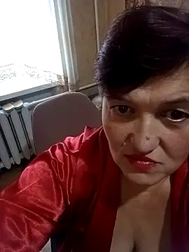 Caramellove8877 live sex cam