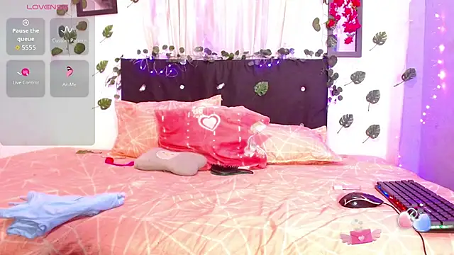 antonella_wolfe live sex cam