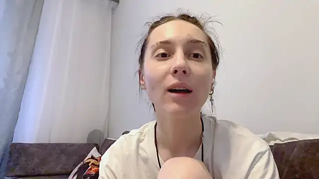 CyberAIice's cam snapshot