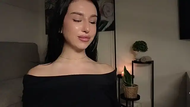 ShyColette live sex cam