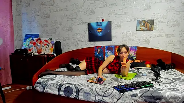 KagamiTayga live sex cam