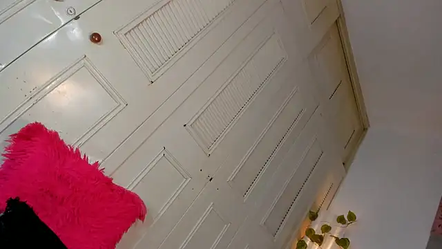 ChanellCastilla live sex cam