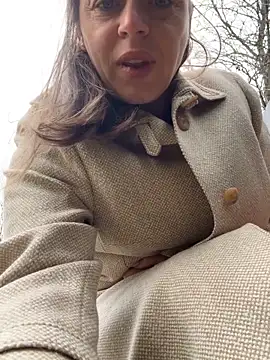 ladywithbigass live sex cam