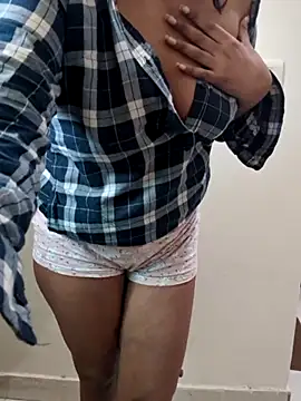 Kinky_Aleena's cam snapshot