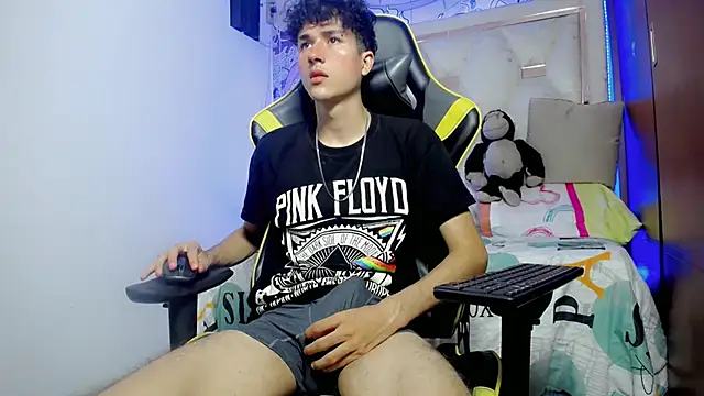 johnny_cagee live sex cam