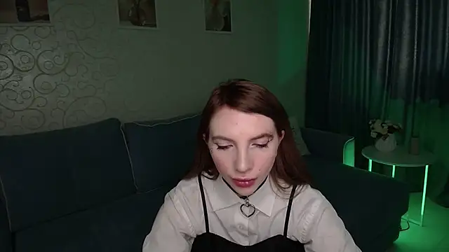 AnneTenet live sex cam