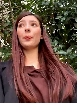 LilluKatten live sex cam