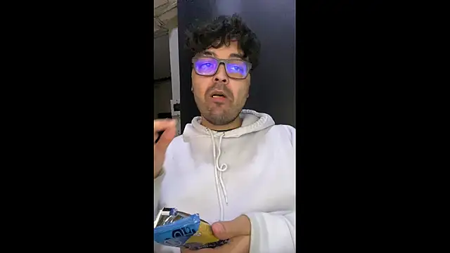 Freakydrag's cam snapshot