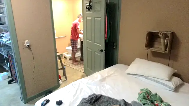 leahcimnikral live sex cam