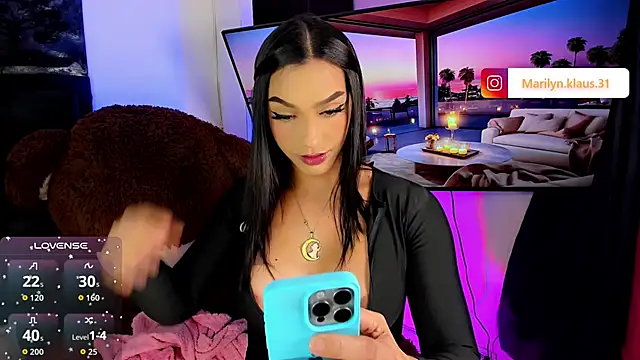 Maryonthemoon live sex cam