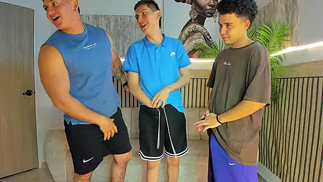 Justingsex1's cam snapshot