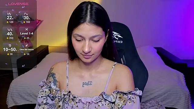 Nikol_Goldysss's cam snapshot