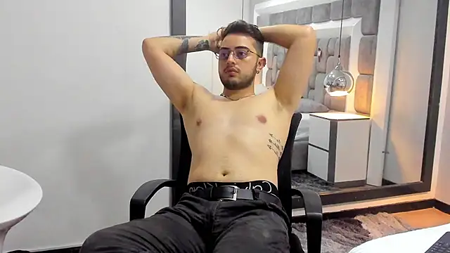 Ethan_Greys's cam snapshot