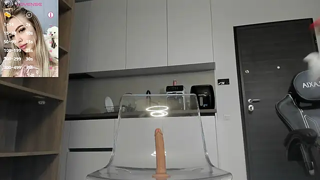 Megan_Ros's cam snapshot