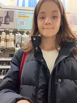 KittyQueeny live sex cam