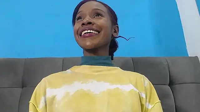 Aliis_Love's cam snapshot