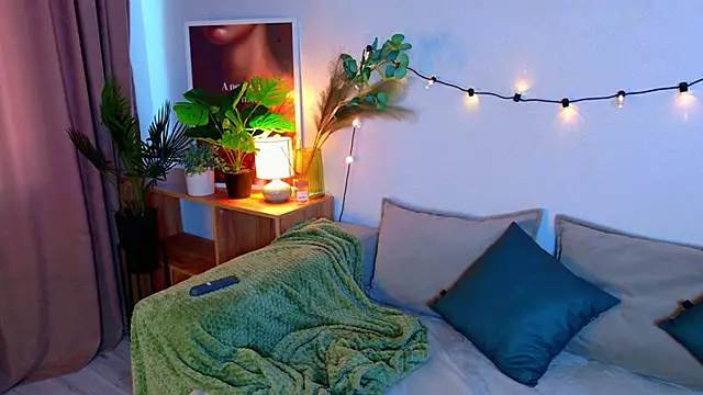 Taylla_Nouell's cam snapshot