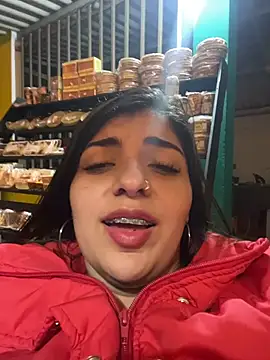 Isaa-Sweet live sex cam