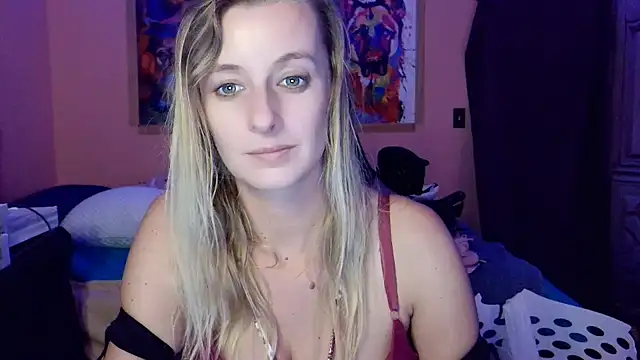 AsiaGoesPro's cam snapshot