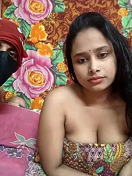 Seducing_couple's cam snapshot