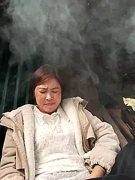 Lolomty's cam snapshot