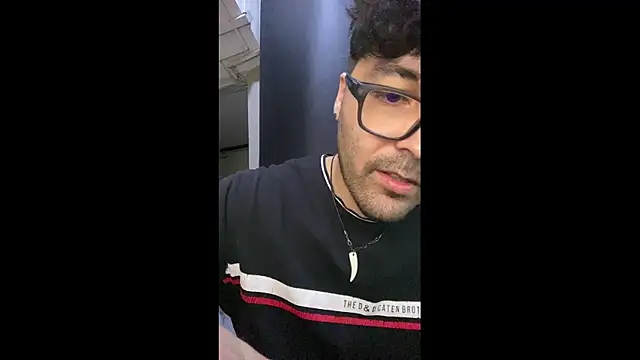 Freakydrag's cam snapshot