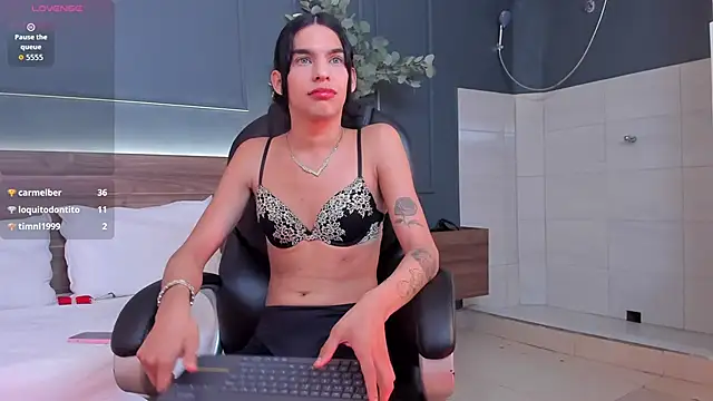 sheyla_meow live sex cam