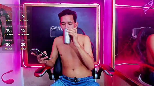 jeremytonner live sex cam