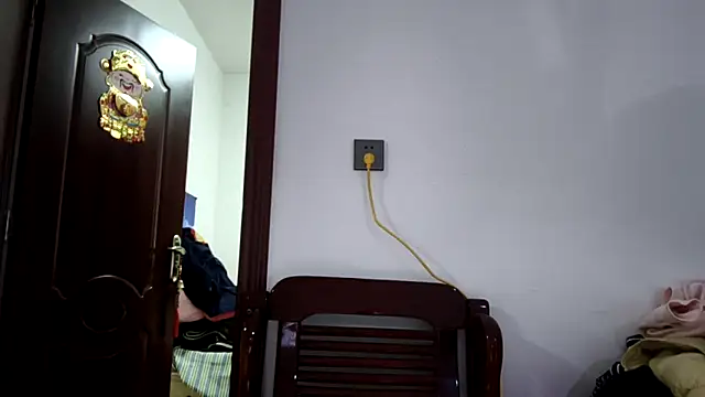 AngelwithEcup live sex cam