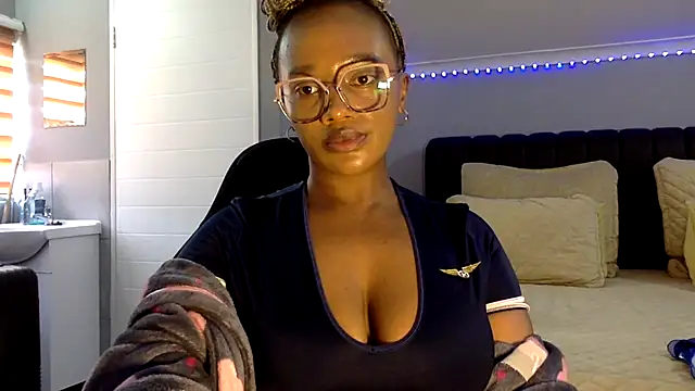 BOOTY_BANGERxxx's cam snapshot