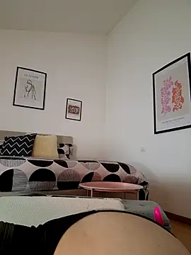 AryaSummersReal live sex cam