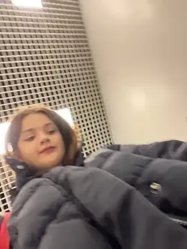 KittyQueeny live sex cam