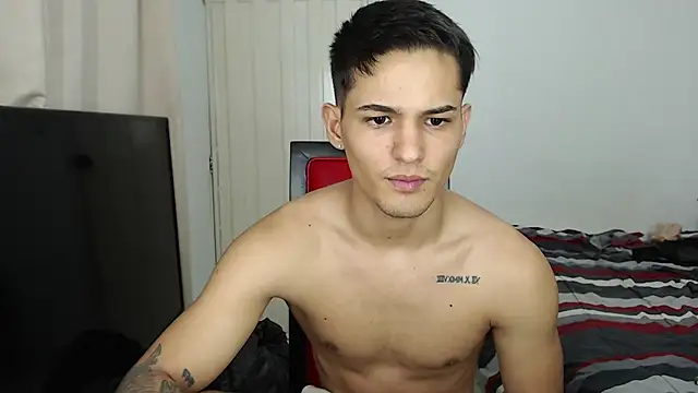 Alex_mojica live sex cam