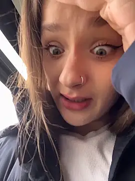 KittyQueeny live sex cam