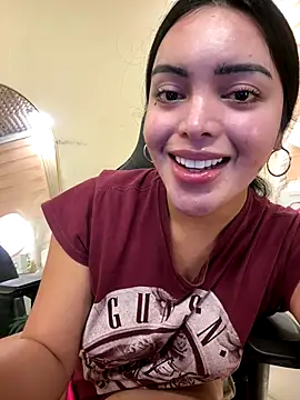 TS-SimplyTheBest live sex cam