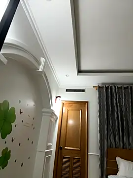 UmaTruewoman live sex cam