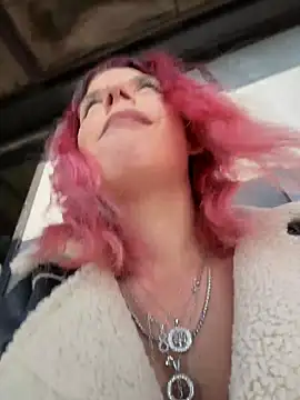 RiriRoseey live sex cam