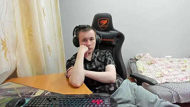 iliaskrislove live sex cam