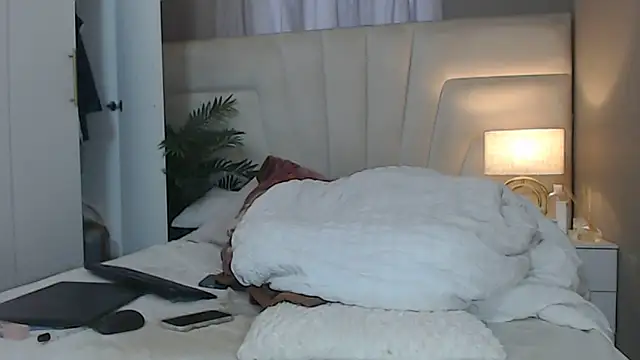 naughtyblackdolie's cam snapshot