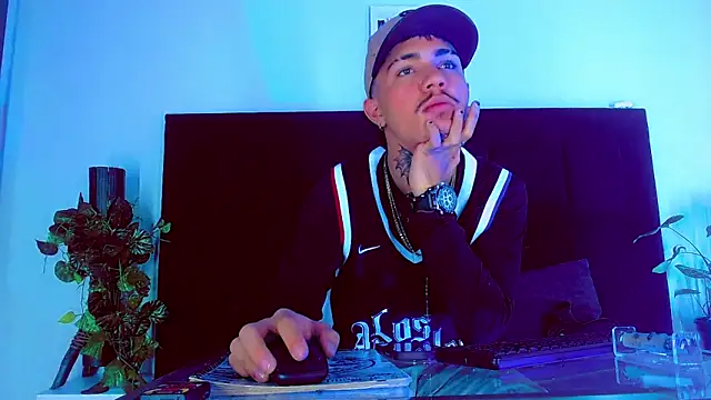 HannibalLester live sex cam