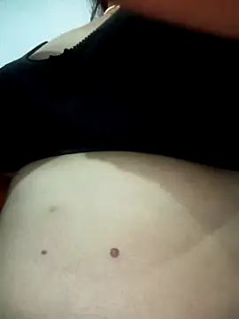 Taniya-2025's cam snapshot