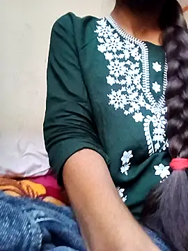 Riya_917's cam snapshot