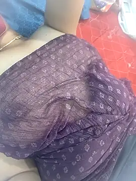 Praveena27telugu's cam snapshot