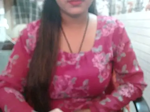 LovingPihu's cam snapshot