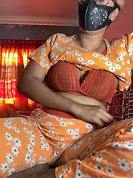 Saguphtah_Chattergy_22's cam snapshot