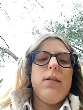 dolcehelena993's cam snapshot