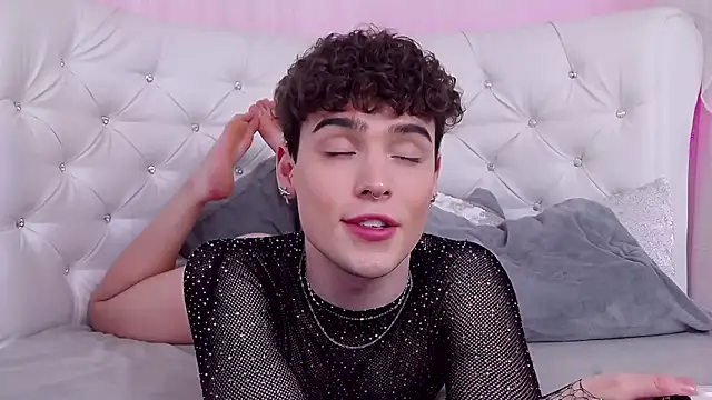 RobbyCharming's cam snapshot