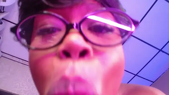 MariiePrice live sex cam