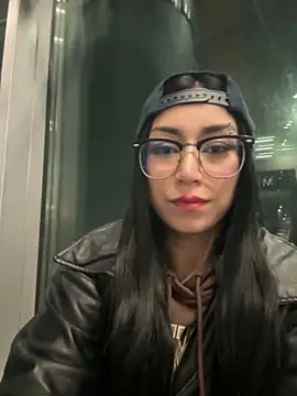 sophie_cute66 live sex cam