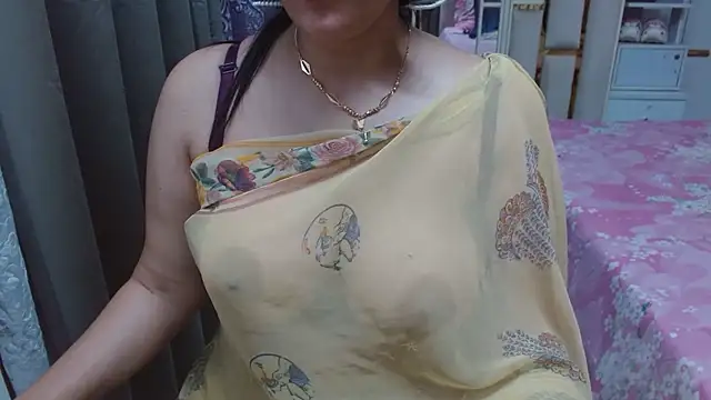 Lovelywife786 live sex cam